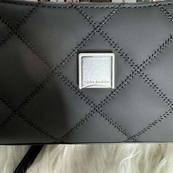 NWT Tory Burch Willa Matte Black Flap Shoulder Bag - Picture 8 of 10